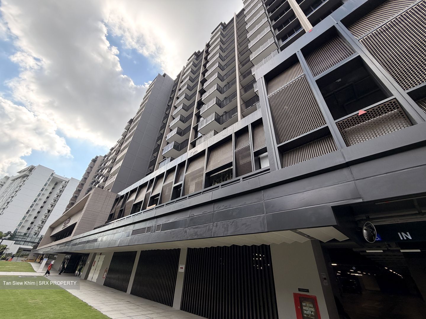 Sceneca Residence (D16), Apartment #561149321